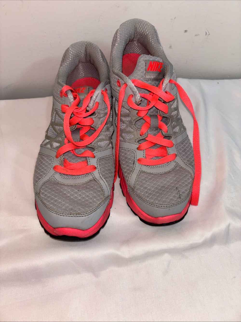 Nike Women's Gray & Coral Running Shoes. 7/18